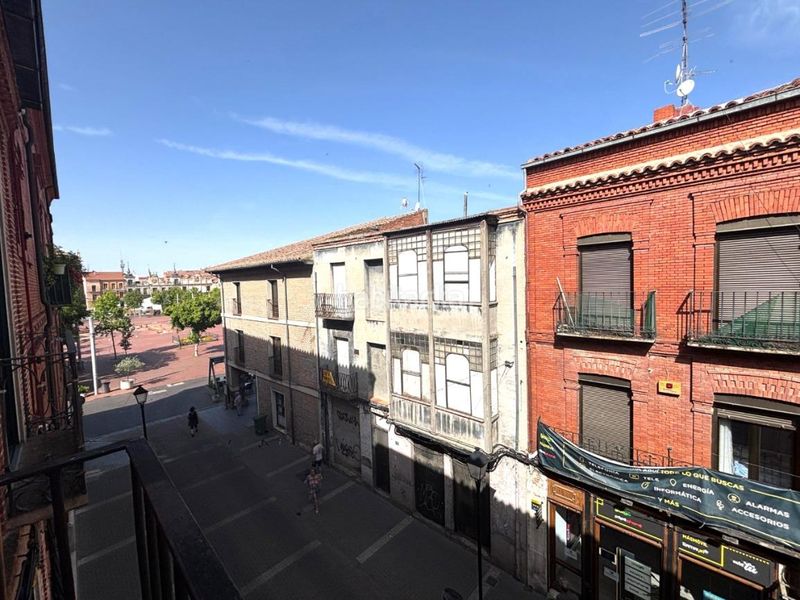 Foto b00c0dfe-ab32-4d28-b5c3-4c607c62aa02. Edifici a Medina del Campo