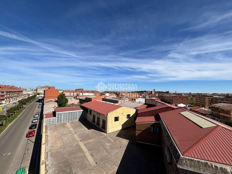 Foto 158ca6a1-5cdf-404a-8490-5936753974a0. Pis a Medina del Campo