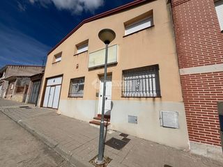 Geschäftsraum in Villaverde de Medina. Nave en venta en villaverde de medina