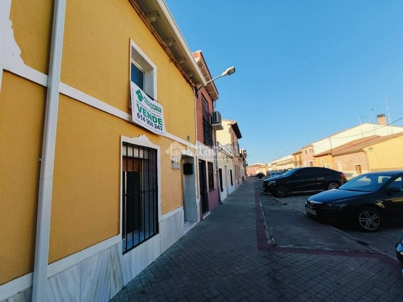 Foto 62ab7917-06ad-490a-92c0-4fac845fc120. Casa amb calefacció a Nava del Rey