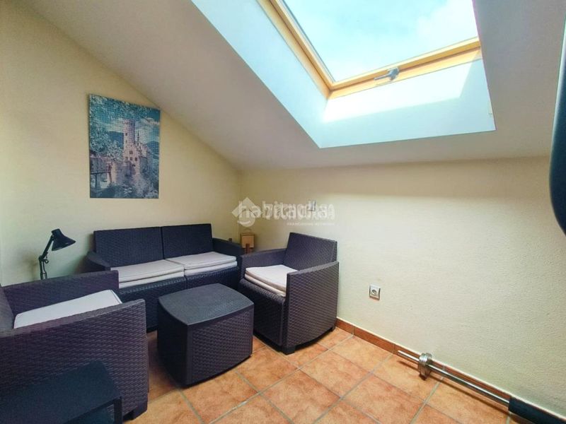 Foto 1dc8c499-e216-482a-8d71-ccf13429e5d1. Maison jumelée avec parking dans Medina del Campo