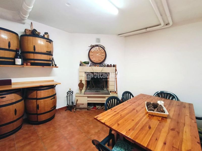 Foto 58a12b82-f2c2-4e6c-bf5b-e69ee6e7bc3b. Maison jumelée avec parking dans Medina del Campo