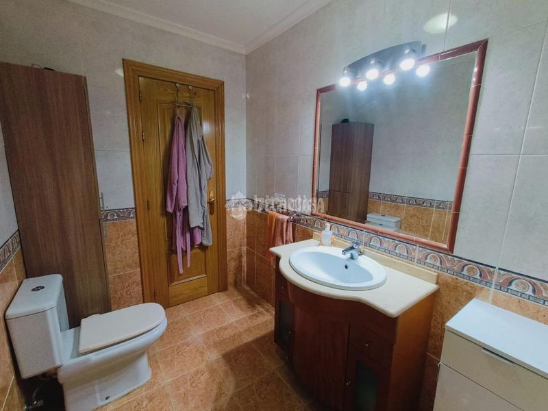 Foto 6f4b62fd-722d-409d-be98-a4422e1b1b24. Maison jumelée avec parking dans Medina del Campo