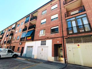 Aparcament cotxe  Tr.ª rave. Boxplaza de garaje en venta en medina del campo