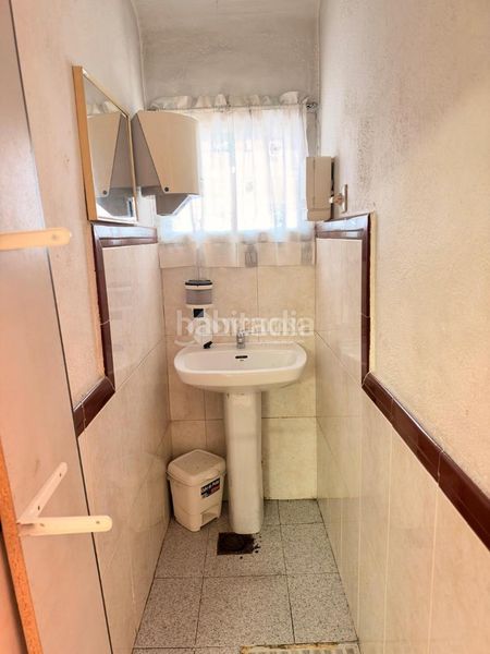 Foto 3af4e21e-c26c-4fee-9784-fdf6fc803018. Local comercial a Can Rull Sabadell