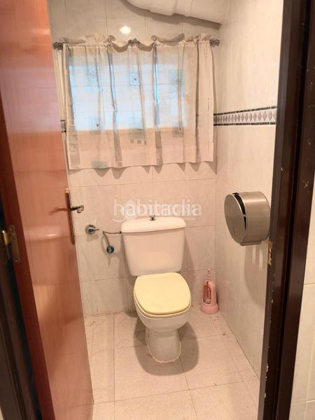 Foto 5b2800a1-ccdf-4f1c-9913-8a38179a40f9. Local comercial a Can Rull Sabadell