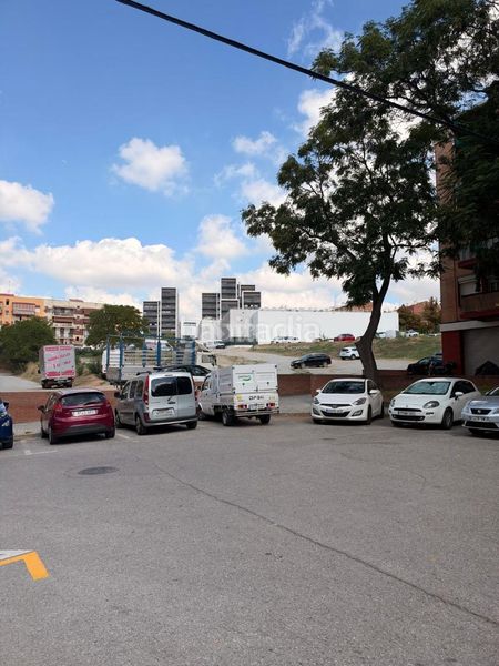 Foto d9dd7ab6-31fd-4ca7-9519-2349a4ccbe81. Local comercial a Can Rull Sabadell