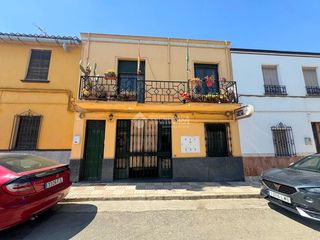 Casa aparellada a Campillos. Casa en venta en campillos