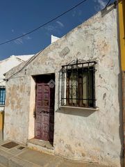 Casa pareada en Centro. Casa en venta en antequera
