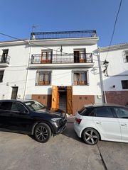 Maison jumelée à Casabermeja. Casa en venta en casabermeja