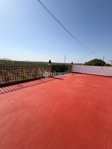 Foto 1492b856-d21d-41d4-b31e-142d684a5b53. Casa a Zona de la Vega Antequera