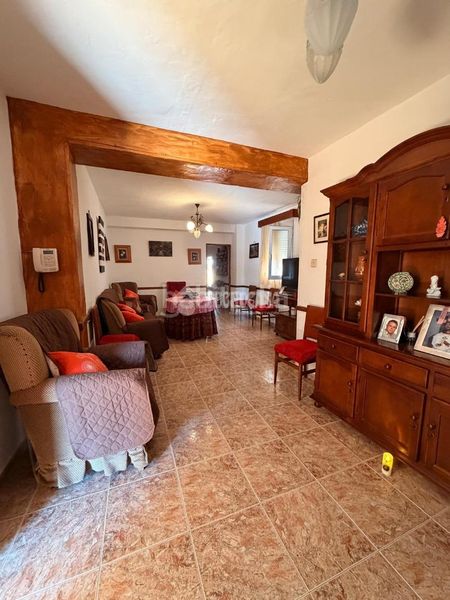 Foto d7107922-38da-4e2b-9dfe-d00f8f13e895. Casa a Zona de la Vega Antequera