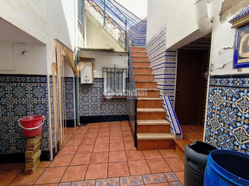 Foto 5fe2674b-60fb-4c9d-8c49-4ab8edd9fb45. Casa  en venta en Centro Antequera
