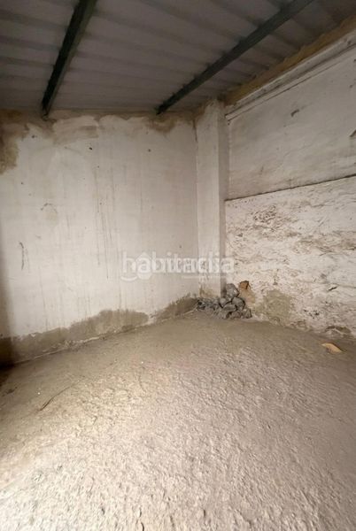 Foto d2973314-5f84-4712-9aa6-688ad5e2f5a7. Aparcament cotxe a Cueva de Menga Antequera