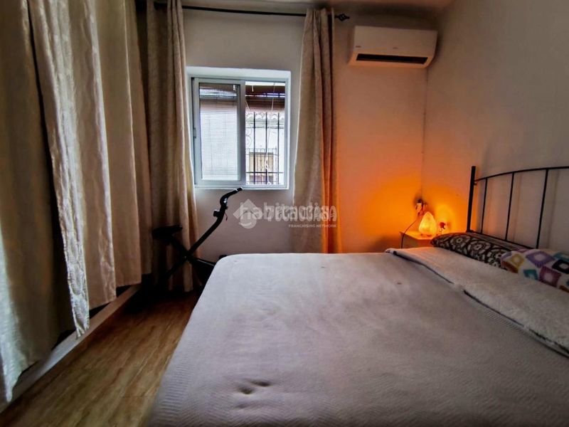 Foto 383f9924-e568-4daa-bbd5-e62e3ca9b585. Piso  en venta en Zona de la Vega Antequera