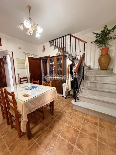 Foto 6b8fc7c5-f695-48ee-80ff-e8ff9a638314. Casa aparellada a Zona de la Vega Antequera