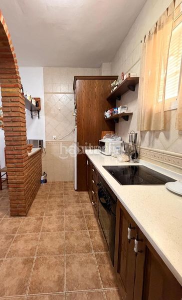 Foto a227cf52-95f1-4003-b278-f203275d8303. Casa aparellada a Zona de la Vega Antequera