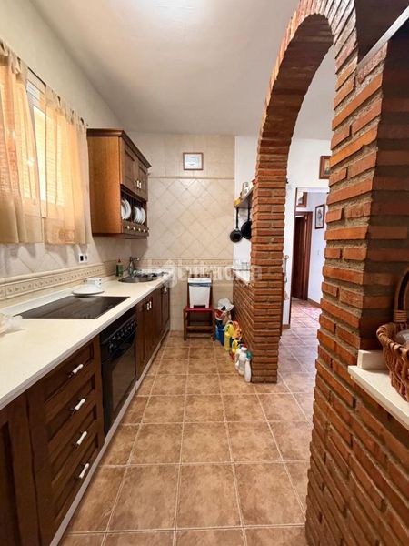 Foto e2d31109-3e59-46f8-a71f-fbc4e7742501. Casa aparellada a Zona de la Vega Antequera