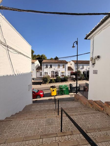 Foto f157ebe5-1eb6-4044-a2a5-6899d791401a. Casa aparellada a Zona de la Vega Antequera