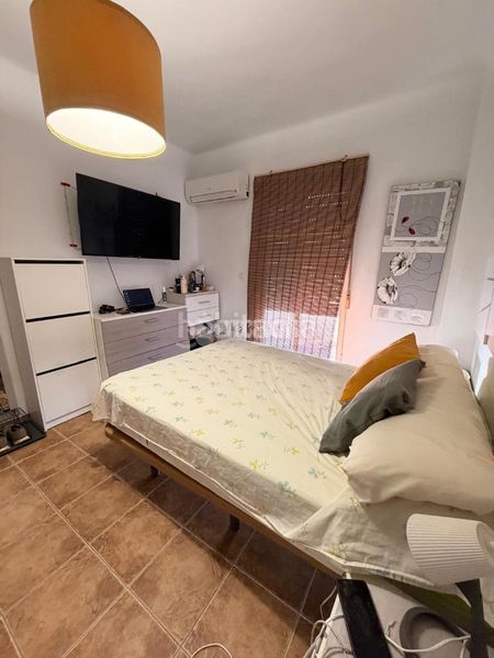 Foto ff512098-d411-4973-b15a-8ef852a8acdf. Casa aparellada a Zona de la Vega Antequera