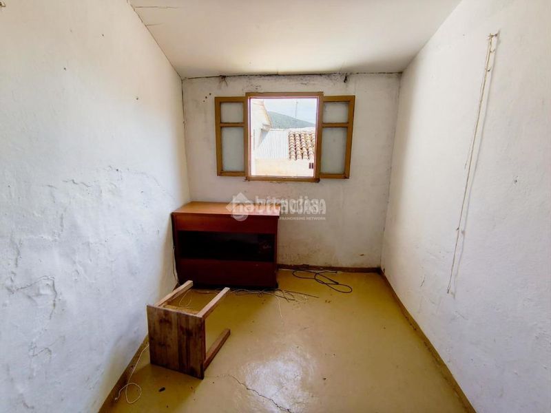Foto a613be6d-37a9-468d-89cc-8374afeb842a. Casa a Humilladero