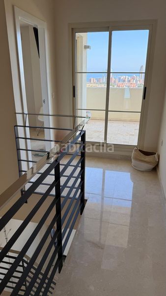 Foto a45e8b51-6e05-4d99-a971-a6dfebfd49bc. Dúplex amb aparcament piscina a Golf Bahía Finestrat
