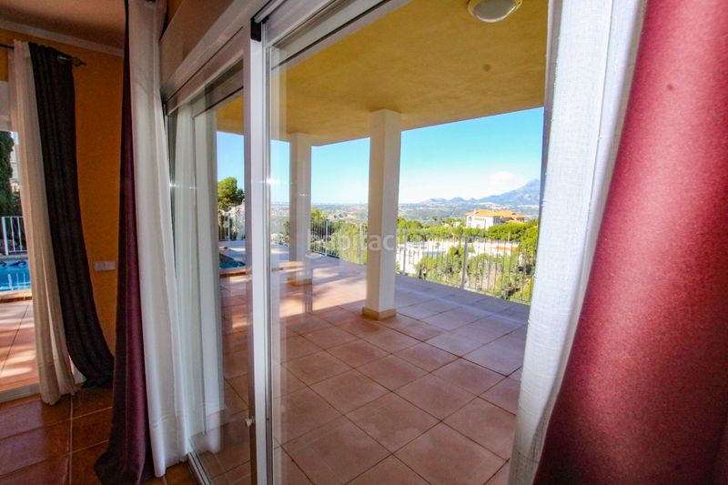 Foto c70627c4-ca60-4585-8f67-6bb8bd80517b. Xalet amb calefacció aparcament piscina a Altea la vella Altea