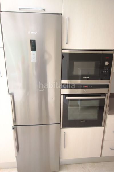 Foto 20fab2e8-f04b-4710-9c84-8c8d97bd26d4. Apartamento en Playa Levante Benidorm