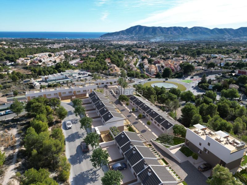 Foto a2e2ca07-1872-436e-bb87-4df1bf103ec5. Casa adossada amb aparcament piscina a Montebello - Nou Espai Nucia (la)
