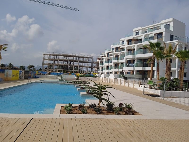 Foto a9af87bf-1064-4b1c-9dc0-1056bf2c0102. Apartament amb piscina a El Puerto Dénia