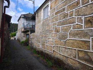 Mas  Lugar 16. Crea el refugio de sus sueños entre piedra y viñedos.
