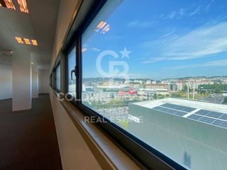 Lloguer Oficina a Avenida garcía sabell 1. Oficina edificio proa, matogrande
