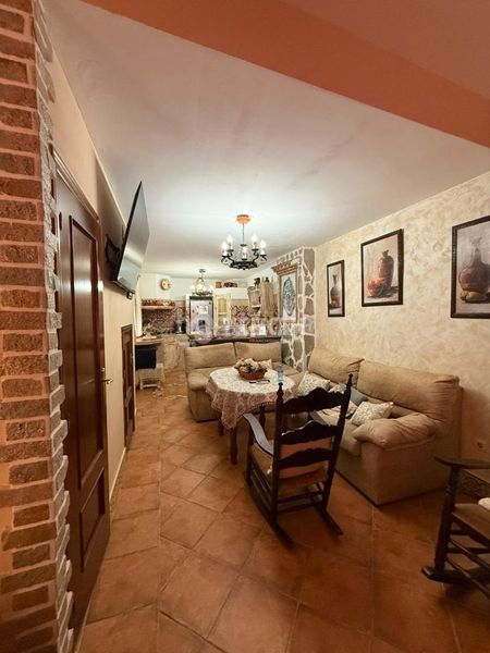 Foto 0315ecc6-1b05-4c14-835a-342fc4a09d50. Casa pareada casa en venta en Almonte Almonte