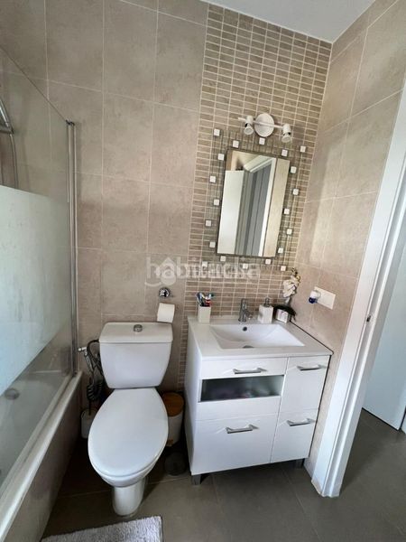 Foto 9a2bed3a-9029-429c-8a88-47c218fde146. Casa aparellada amb calefacció aparcament a Almonte Almonte