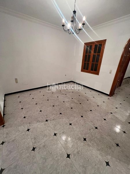 Foto 4c49dcaf-3123-4a88-8801-cc31b266d155. Casa aparellada a Almonte Almonte