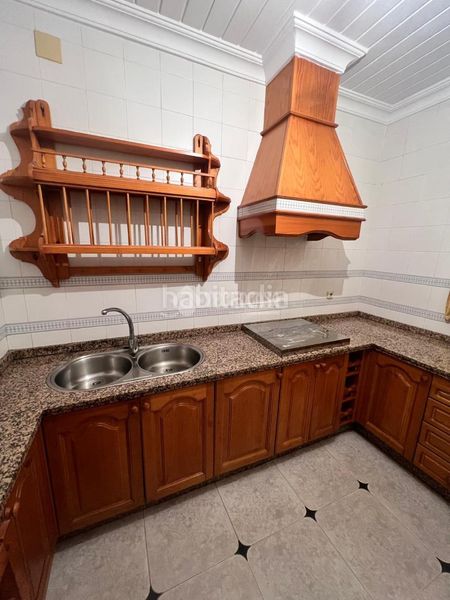 Foto e21d8755-2ac1-4469-a427-cbd1f6362c36. Casa aparellada a Almonte Almonte