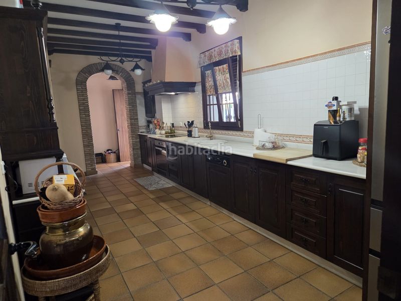 Foto a527e1a9-c13a-4d76-9756-d11a938e640b. Chalet in avenida cristóbal colón 2 in El Portil
