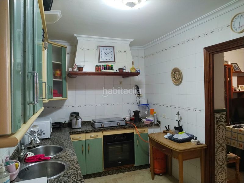 Foto 57162f9b-e991-43ed-8754-879cf5eba900. Casa pareada en calle ortega y gasset 1 adosado pareado de esquina en Bellavista 238m de parcela en Aljaraque