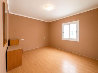 Etagenwohnung in Centre. Piso en pineda de mar 3h 1b planta 4 sin ascensor