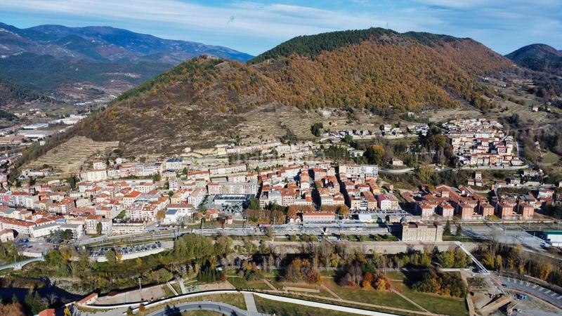 Foto f9f17b25-6384-4a56-af17-8a4708831f3d. Terrain résidentiel dans del puigmal dans Ripoll