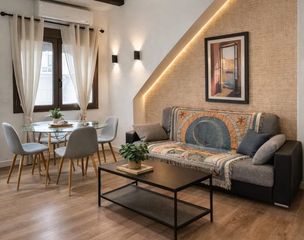 Lloguer Apartament a El Cabanyal-El Canyamelar. Se alquila hermosa casa en la playa frente a playa malvarrosa