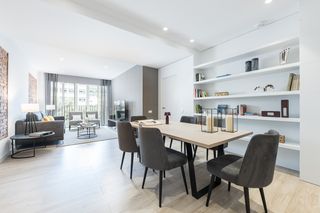 Rent Apartment in Dreta de l´Eixample. Magnifica vivienda de 2 dormitorios en uno de los barrios mas bo