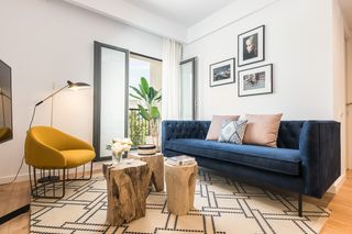 Rent Flat in Barri de les Corts. Magnifica vivienda de 2 dormitorios con terraza privada y comuni