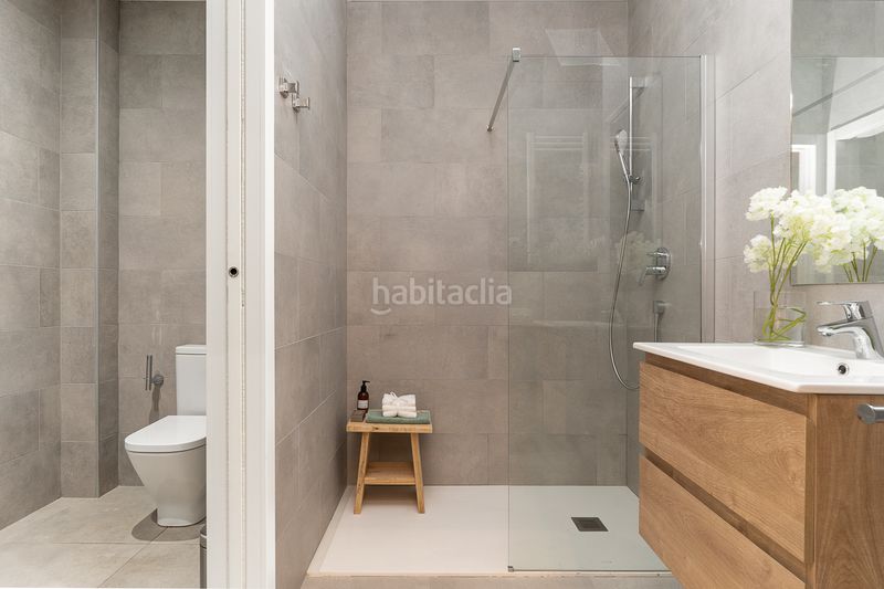 Foto f9f168b0-c5fa-41b1-8f37-66a5f1301ded. Lloguer àtic amb calefacció a Barri de les Corts Barcelona