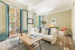 Lloguer Apartament a Vila de Gràcia. Magnifica vivienda de 3 dormitorios en uno de los barrios mas bo