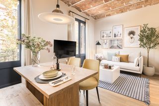 Miete Appartement in Sagrada Família. Magnifica vivienda de 2 dormitorios con terraza comunitaria en l