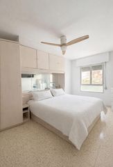 Pis  Calle reis catolics. Piso amplio de 4 habitaciones con ascensor en reyes cat�licos