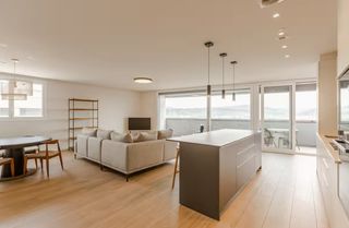 Lloguer Apartament a Plaza salesianos 6. Luminoso piso con gran terraza junto al centro de pamplona
