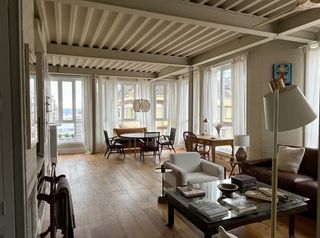 Miete Appartement in Rúa juan flórez 74. Elegante y luminoso piso en pleno centro de a coruña