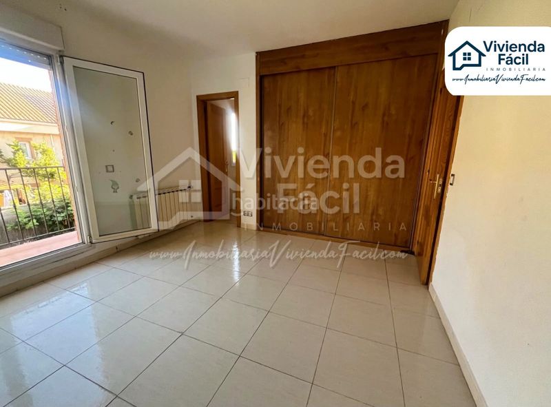 Foto 4c69884c-d298-4073-ad16-33543e7740c7. Xalet amb xemeneia calefacció aparcament a Las Lomas Seseña